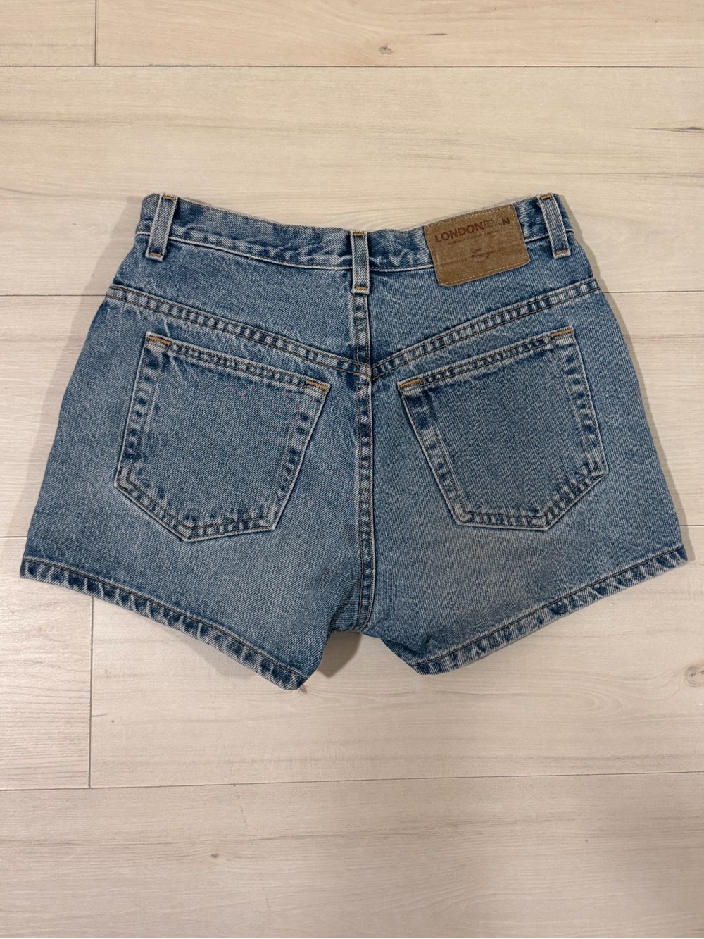 Vintage London Jean Mid Rise Short